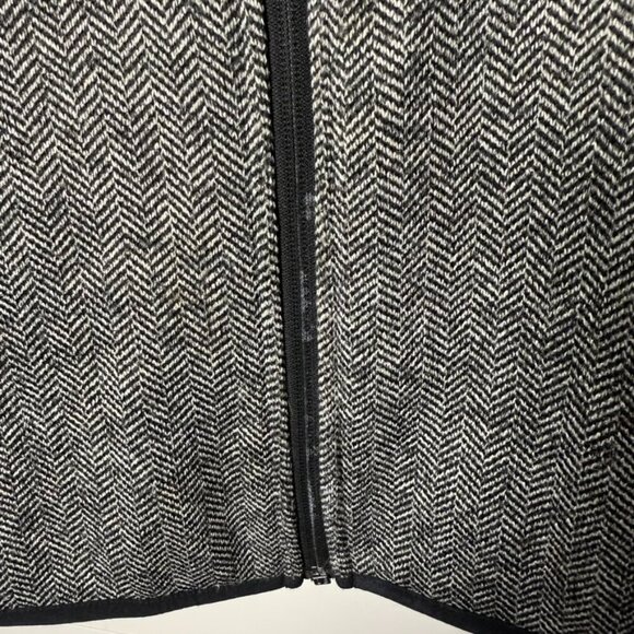 ANDREW MARC NY Herringbone Jacket Women's Medium Grey Black Zip Pockets - Picture 3 of 8